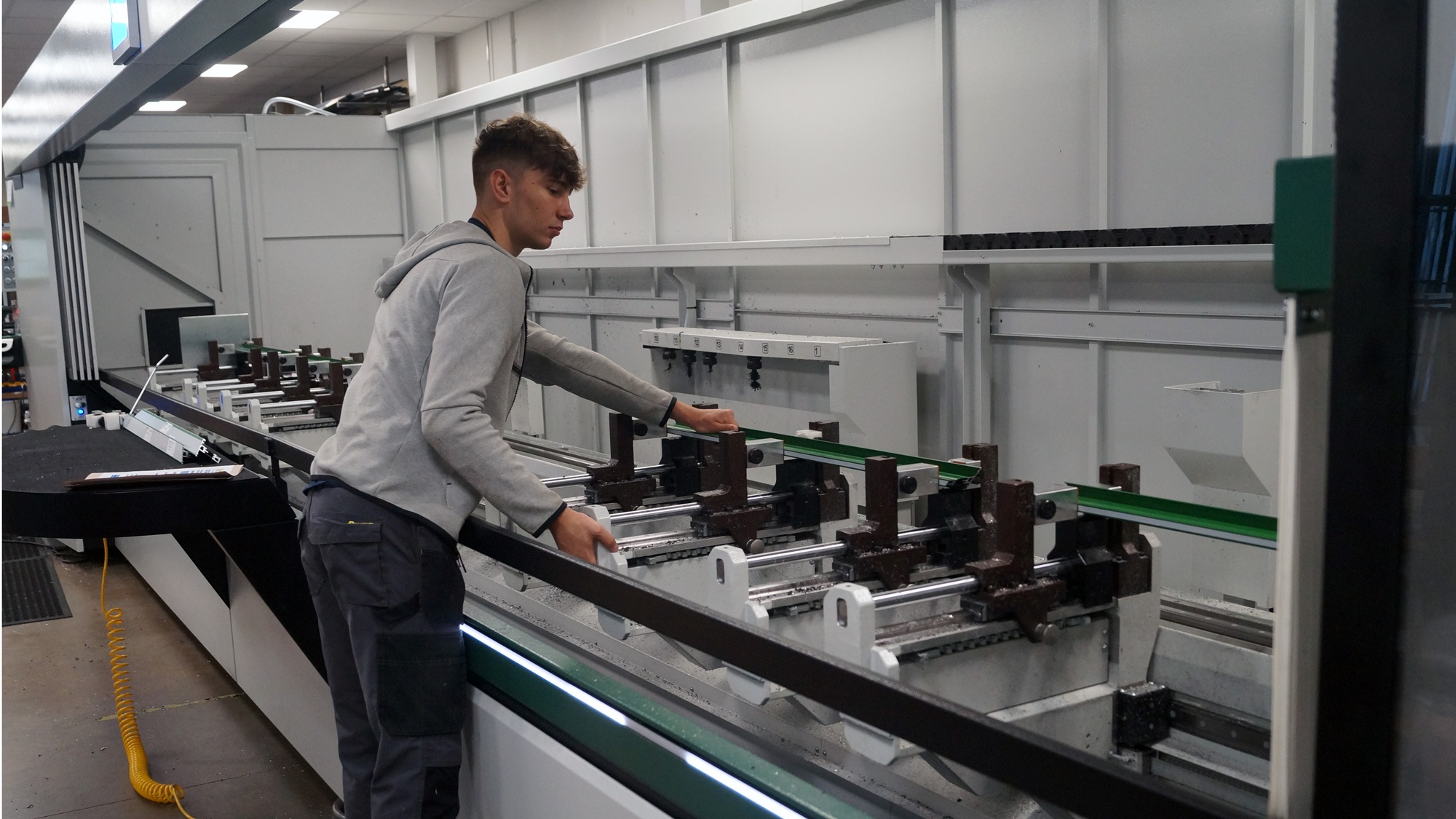 aluminium glazing products manufacturing Exeter