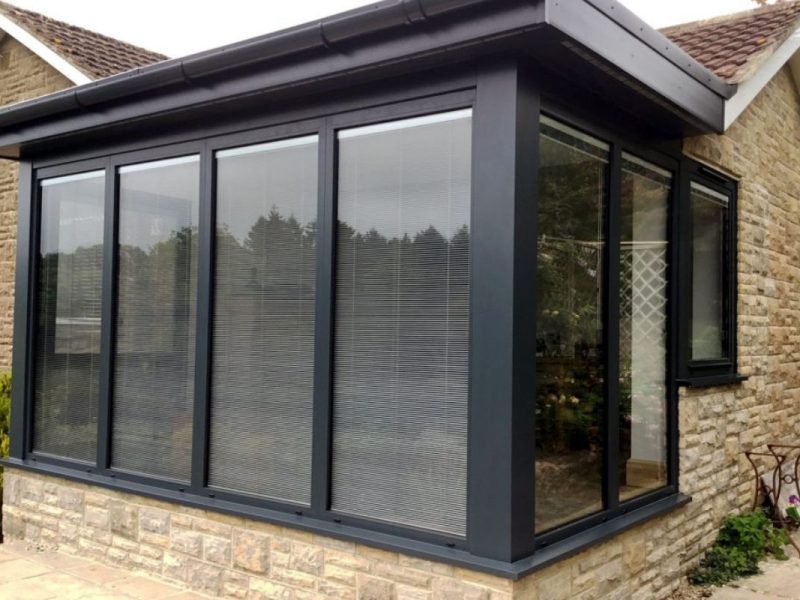 Aluminum Pressing on bay window.