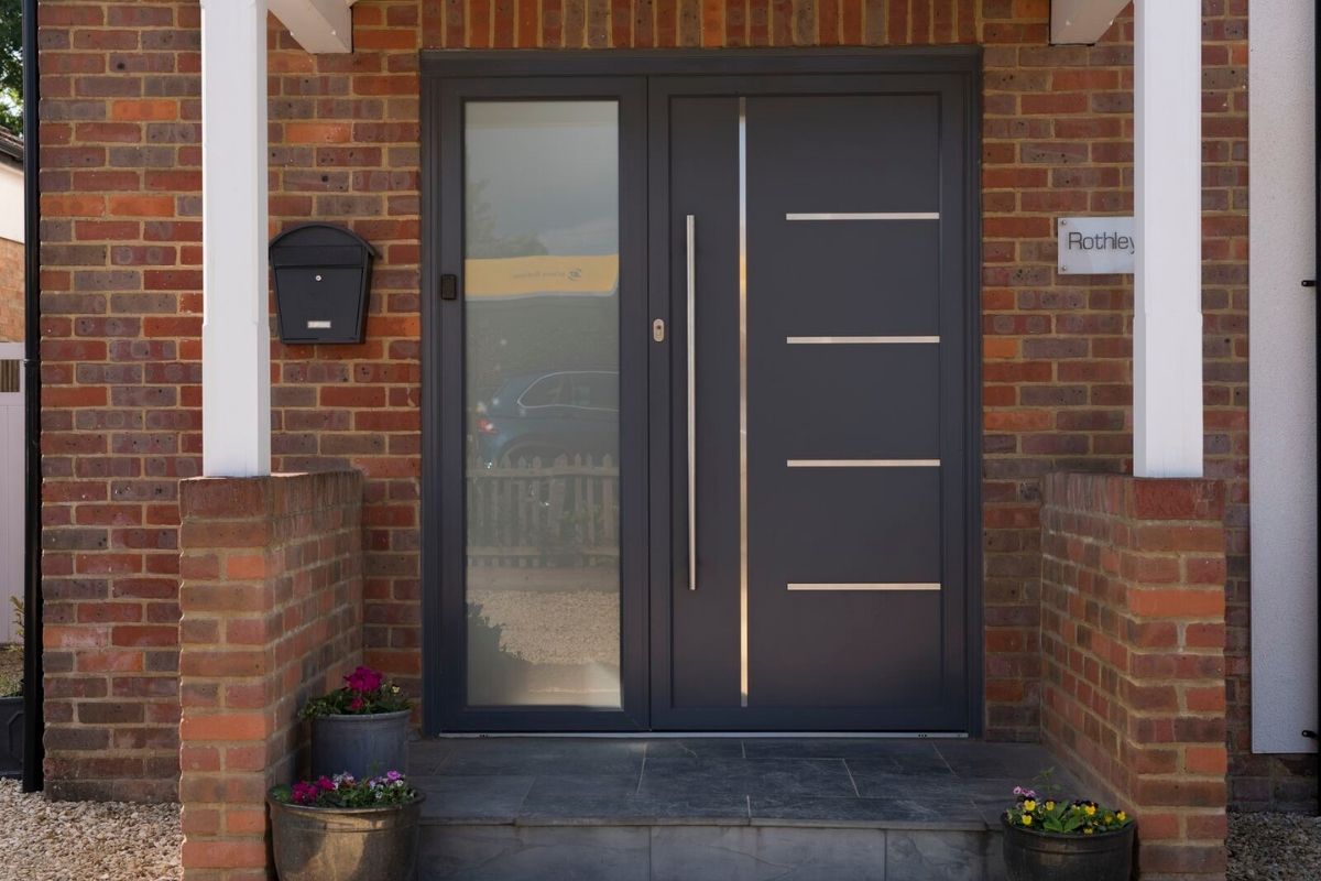 Choosing Your New Aluminium Front Door: A Comprehensive Guide