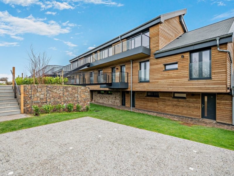 Aluminium Lift and Slide Doors